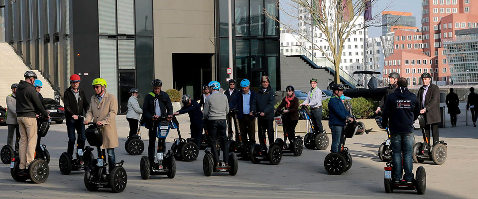 Unterwegs auf Segway Gruppentour